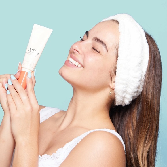 5/$25 ITEM BEAUTY Lite sauce Unisex Moisturizer BNIB Bundle and Save - Picture 2 of 10